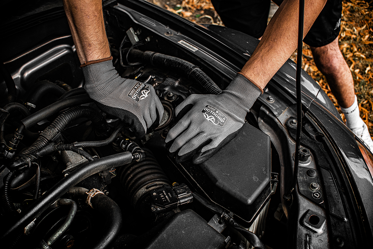 OCTOGRIP 13 Gauge Breathable Black Nitrile Palmed Gloves