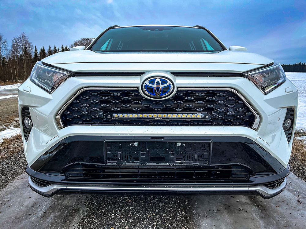 LAZER LAMPS Toyota Rav4 Plug-In Hybrid (2020-Present) - Grille Mount Kit (includes: 1x Linear-18 Elite with i-LBA, 1x Grille Mount Brackets, 1x 1L-LP-120)