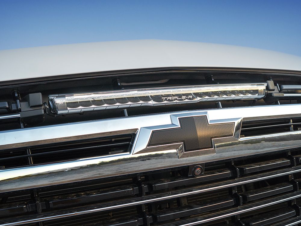 LAZER LAMPS Chevrolet Tahoe Premier/RST/LT (2021-2022) and Chevrolet Suburban LT (2021-2024) Grille Mount Kit  (includes: 1x Glide Elite with PL, 1x Grille Mount Brackets, 1x 1L-LP-PL-120)