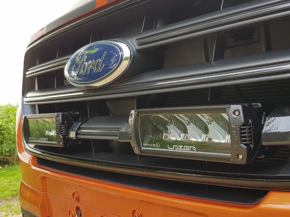 LAZER LAMPS Ford Transit Custom (2018-2022) - Grille Mount Kit (includes: 2x Triple-R 750 Std (Gen2), 1x Grille Mount Brackets, 1x 2L-LP-PL-120)