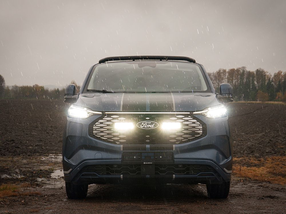 LAZER LAMPS Ford Transit Custom Electric (2024+) - Grille Mount Kit (includes: 2x Triple-R 750 (Gen2), 1x Grille Mount Brackets, 1x 2L-LP-PL-120)