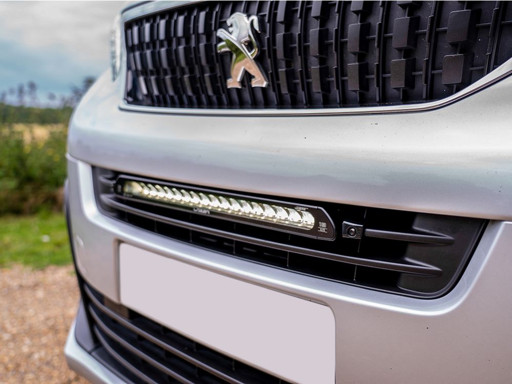 LAZER LAMPS Peugeot Expert (2016-2023), Vauxhall/Opel Vivaro (2019-Present) & Citroen Dispatch (2016-2023) - Grille Mount Kit (includes: 1x Linear-18 Standard, 1x Grille Mount Brackets, 1x 1L-LP-120)