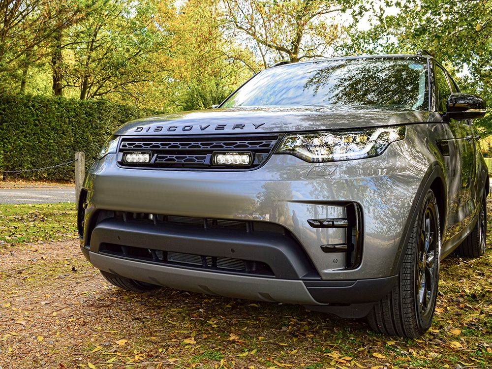 LAZER LAMPS Land Rover Discovery 5 (2017-2020) - Grille Mount Kit (includes: 2x ST4 Evo, 1x Grille Mount Brackets, 1x 2L-LP-120)
