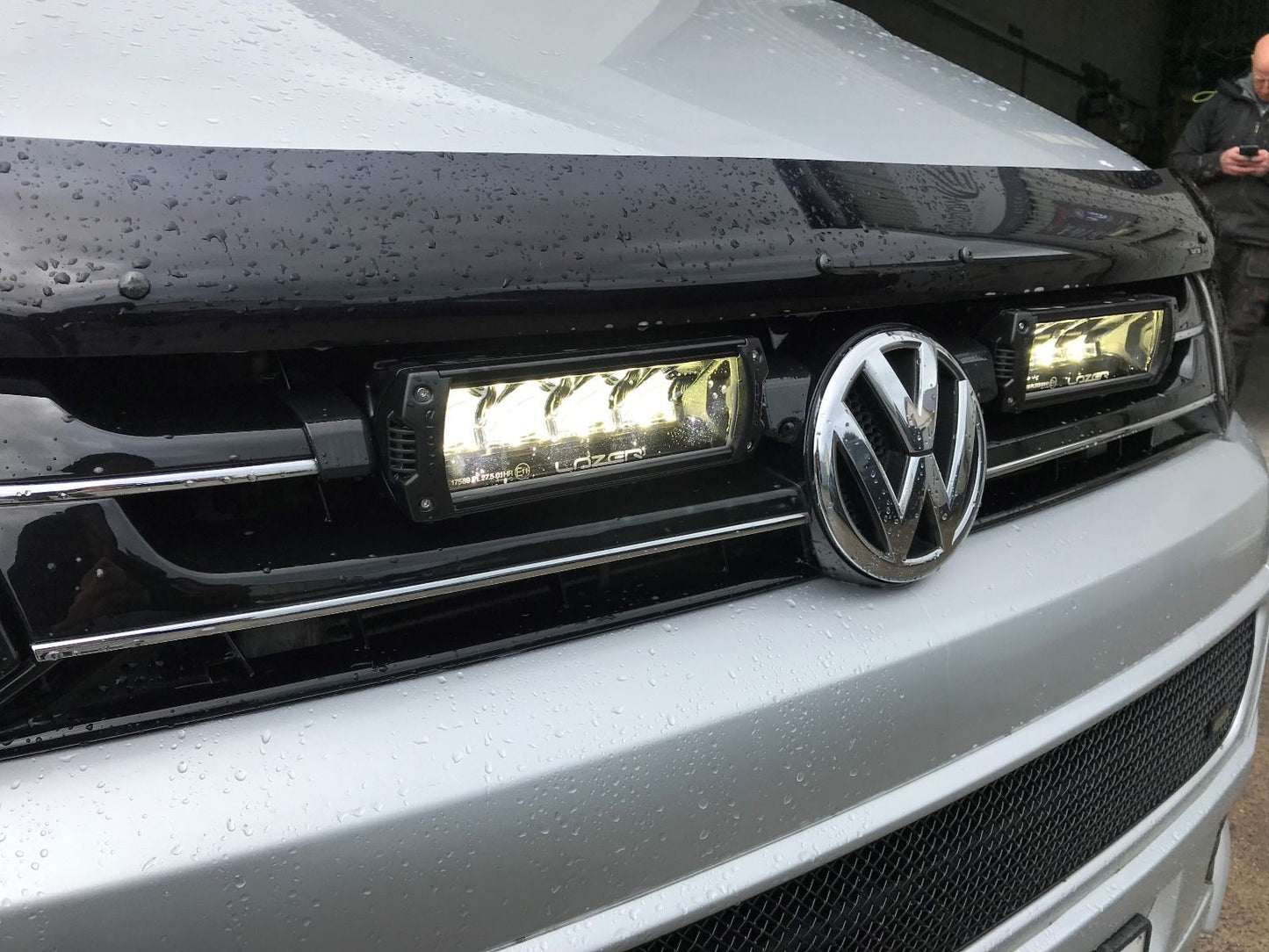 LAZER LAMPS VW T5.1 - Grille Mount Kit (includes: 2x Triple-R 750 Beacon, 1x Grille Mount Brackets, 1x 2L-LP-6C-120)