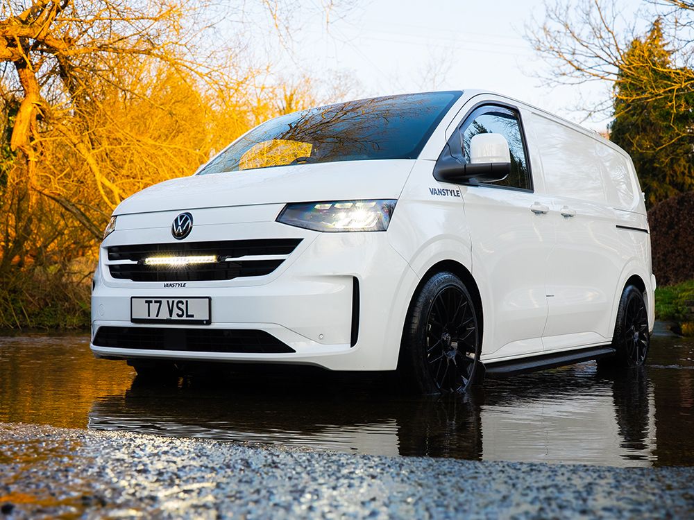 LAZER LAMPS VW Transporter 7 (2025+) Grille Mount Kit (includes: (includes: 1x Glide Elite with PL, 1x Grille Mount Brackets, 1x 1L-LP-PL-120)