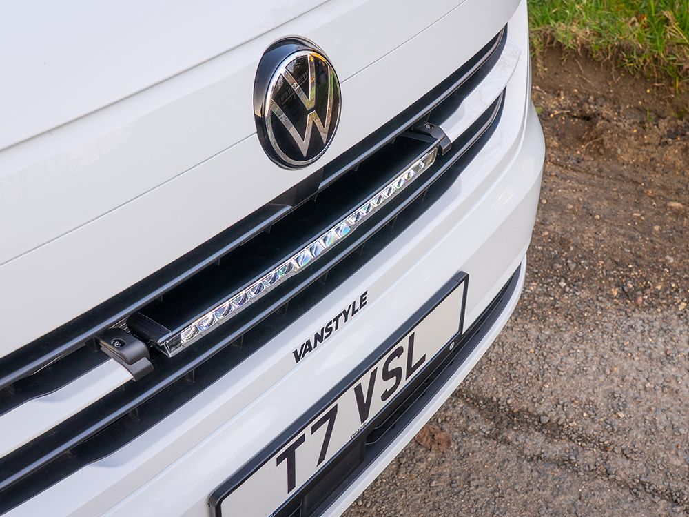 LAZER LAMPS VW Transporter 7 (2025+) Grille Mount Kit (includes: 1x Linear-18 Elite Double E-Mark, 1x Grille Mount Brackets, 1x 1L-LP-120)